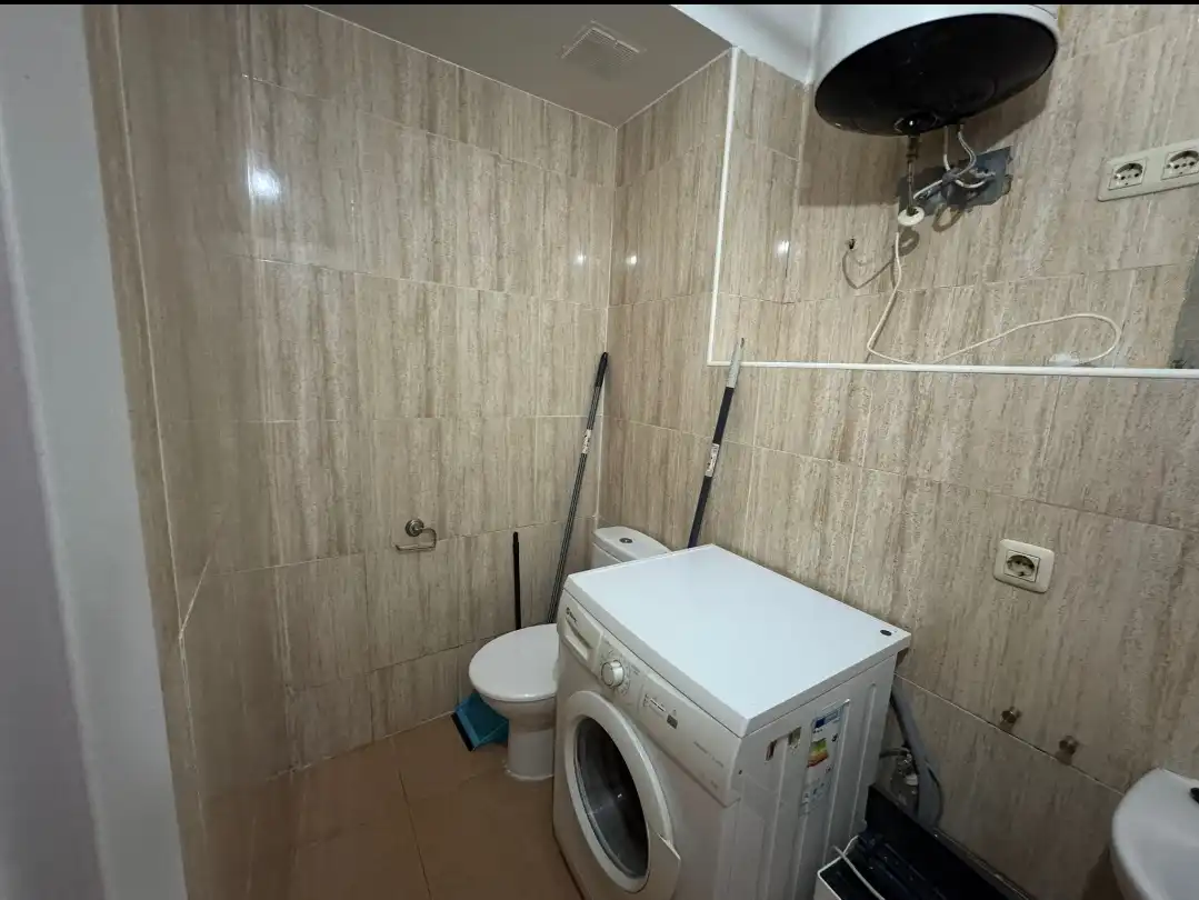 Baño de Apartamento en venta en Madrid con Calefacción y Lavadora