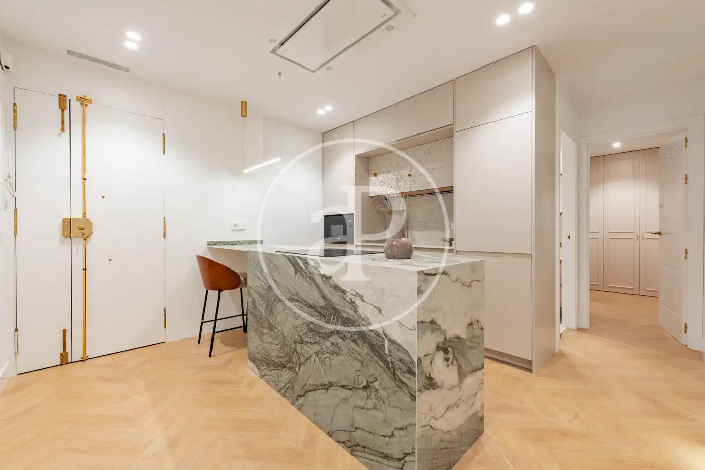Kitchen of Flat for sale in Barrio de Salamanca