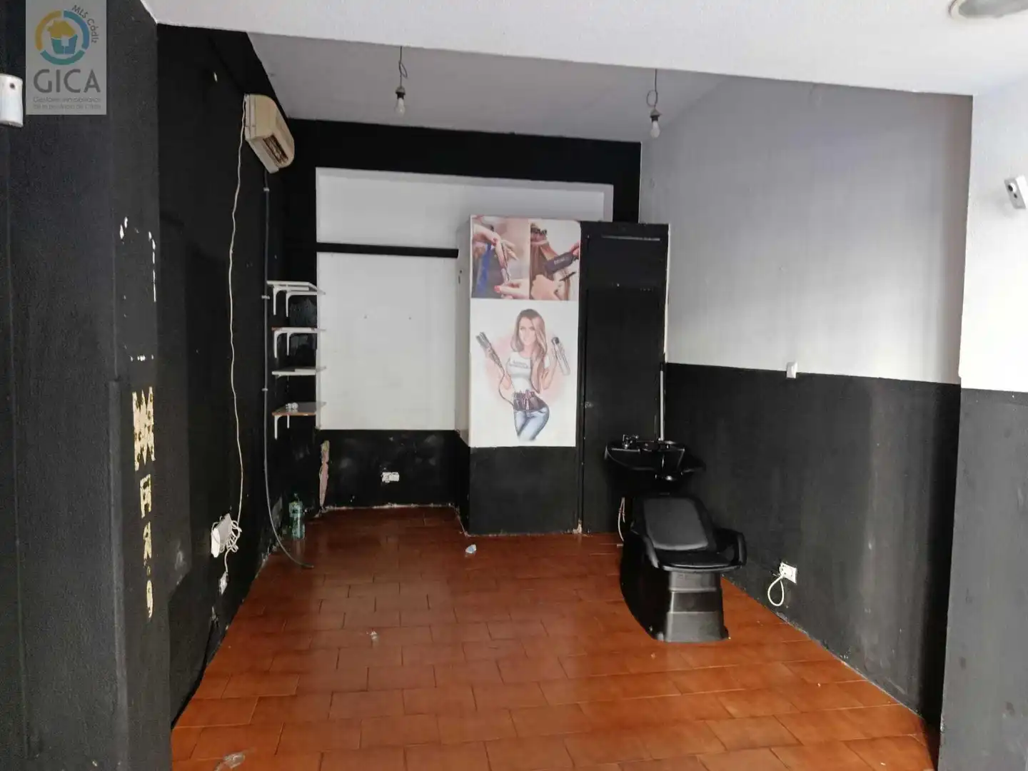 Business premises for sale in Avenida de las Fuerzas Armadas, imagen 4