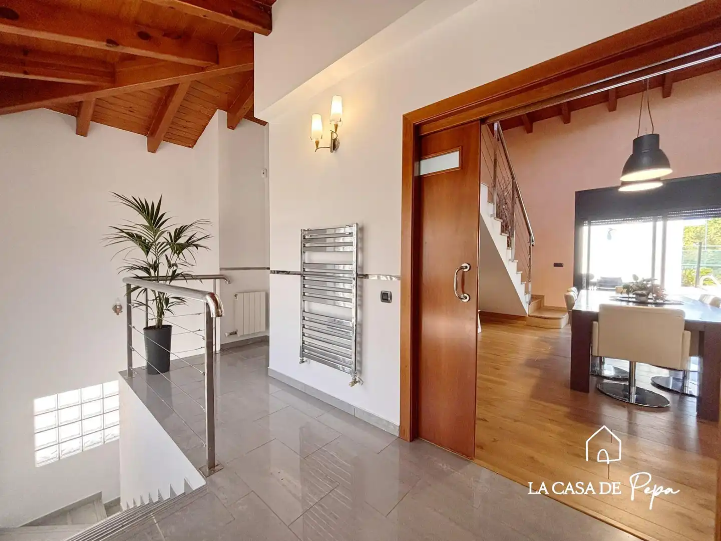 Haus oder Chalet zum Verkauf in Begues mit Heizung und Schwimmbad