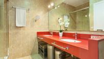 Bathroom of Flat for sale in  Barcelona Capital  with Air Conditioner and Balcony