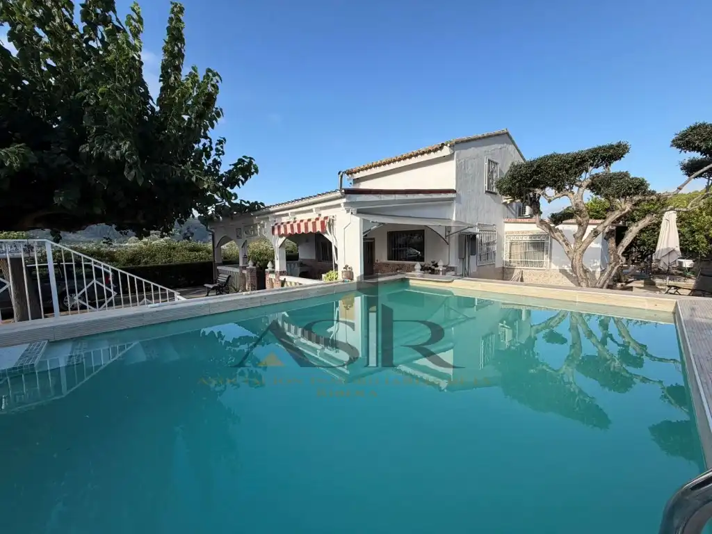 Villa avec piscine à vendre à Partida Solana