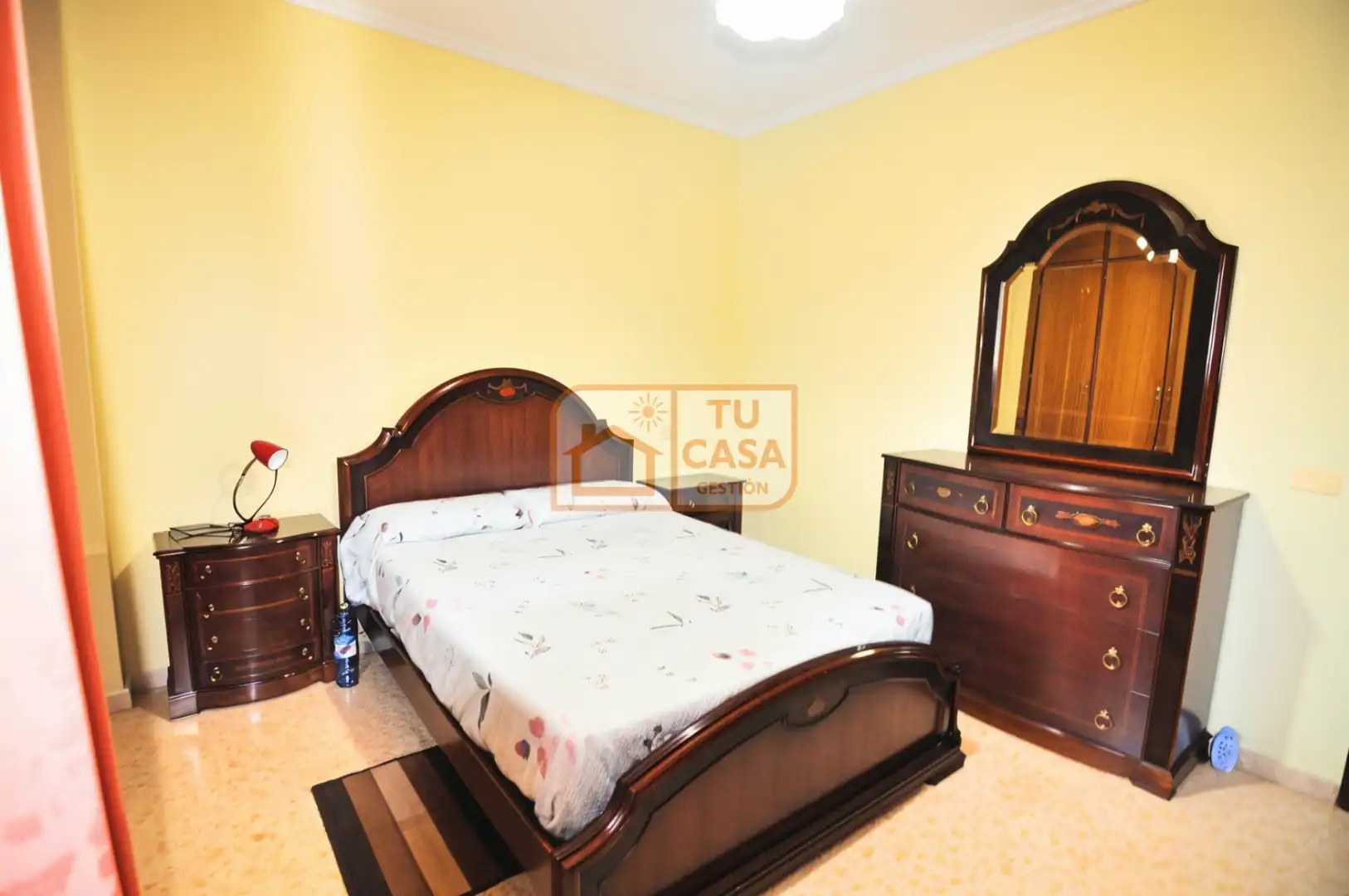 Habitación de Piso de alquiler en Cáceres con Calefacción, Terraza y Amueblado