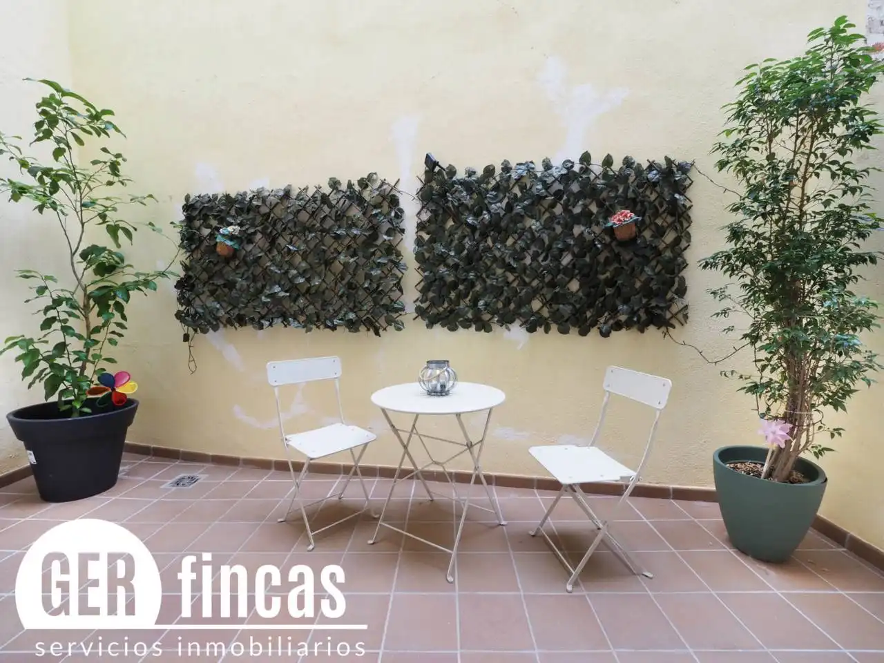 Flat with terrace for sale in Calle Sant Marc