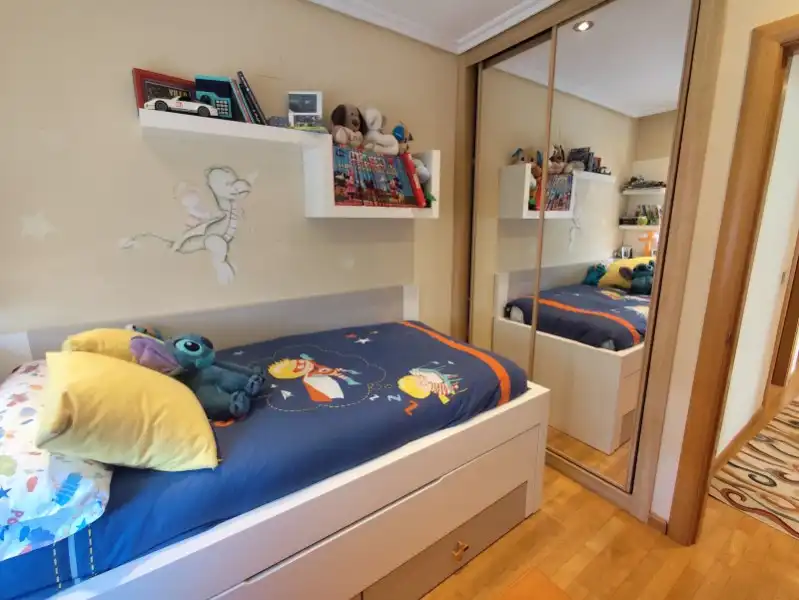 Habitación de Piso en venta en Pravia con Calefacción