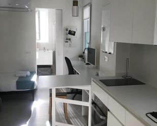 Cuina de Estudi per a compartir en  Madrid Capital amb Aire condicionat i Terrassa