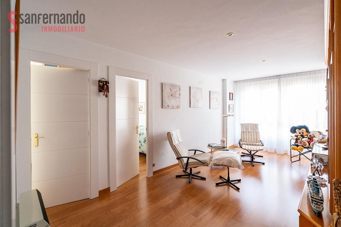Sala de estar de Piso en venta en Santander con Calefacción y Parquet