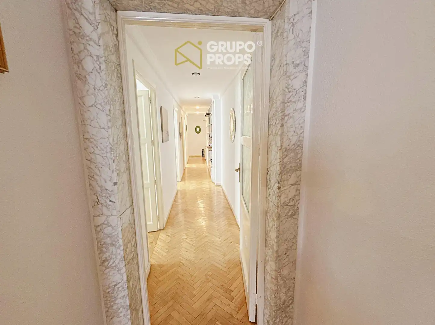 Piso de alquiler en Madrid con Calefacción, Parquet y Amueblado