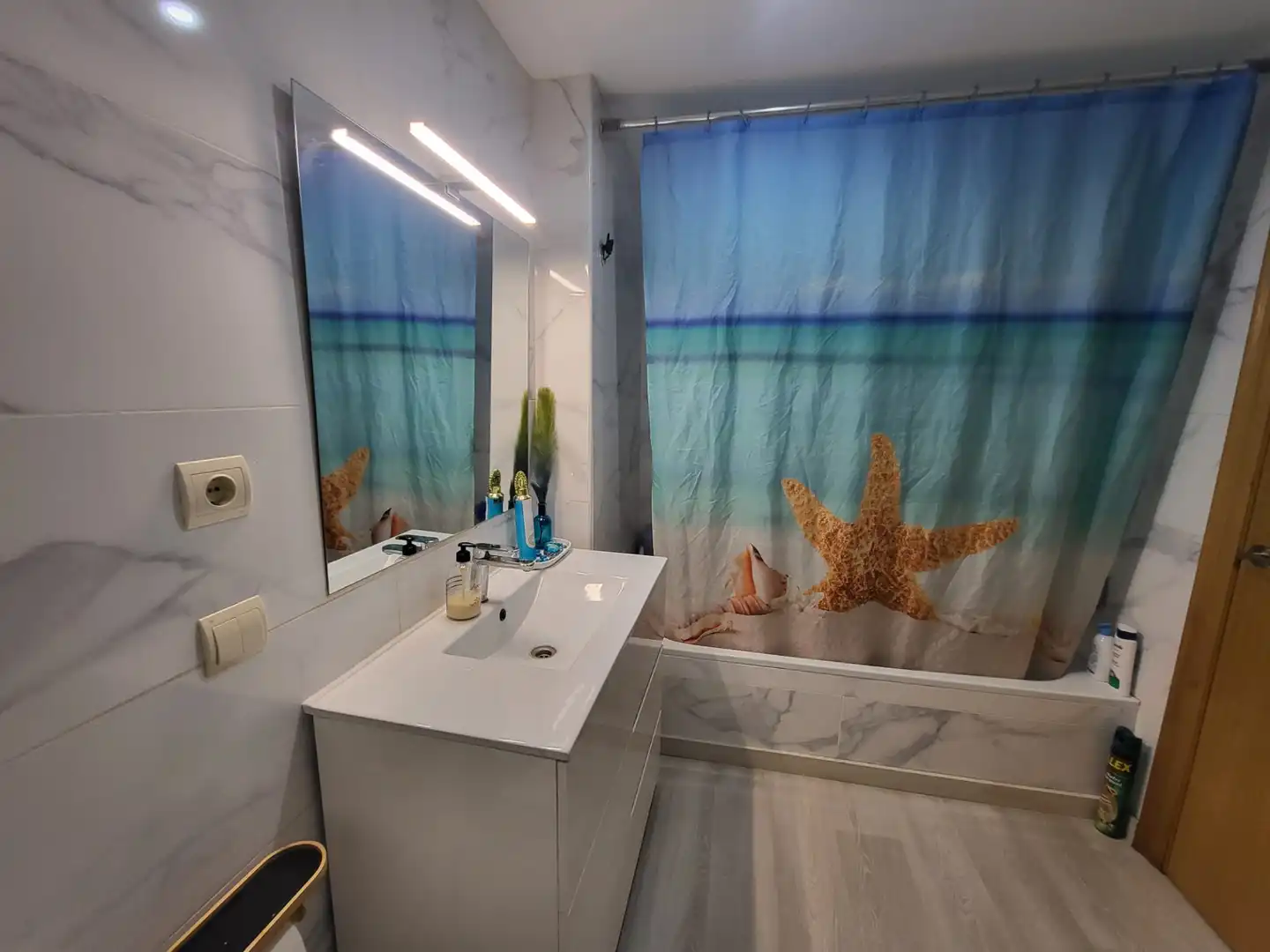 Piso con terraza en venta en Passeig de la Costa Brava 51, imagen 19
