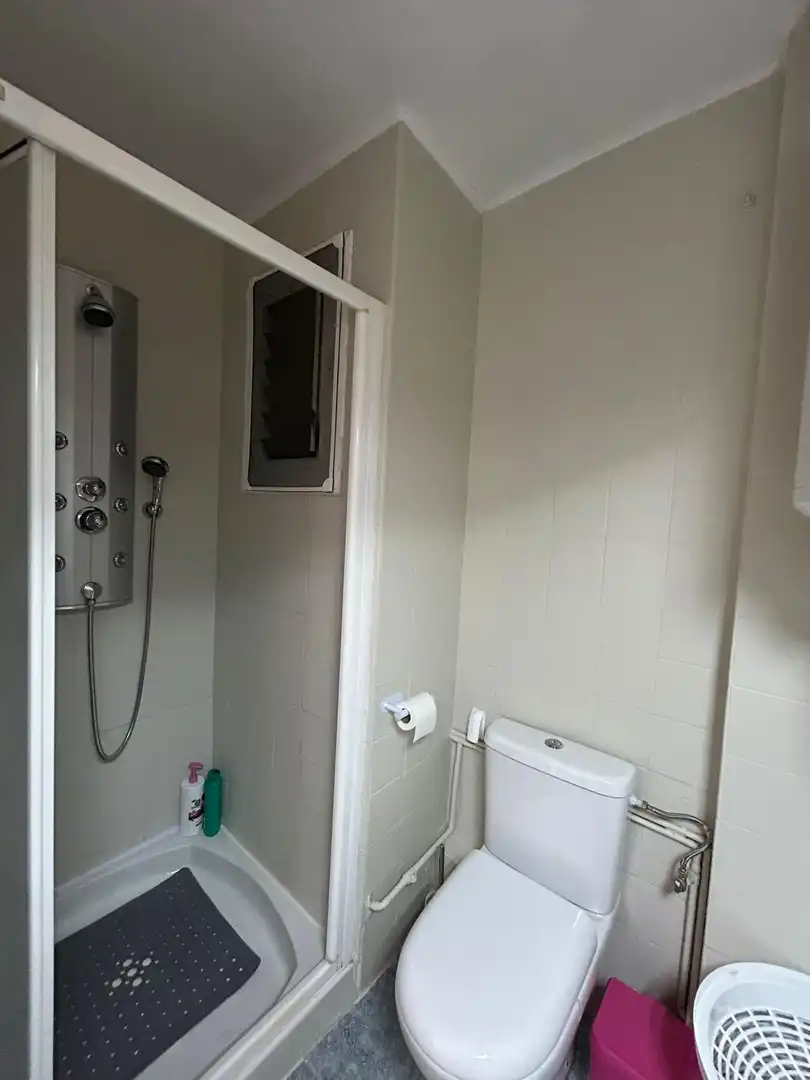 Badezimmer von Wohnungen zur Miete in La Pobla de Farnals mit Klimaanlage, Terrasse und Möbliert