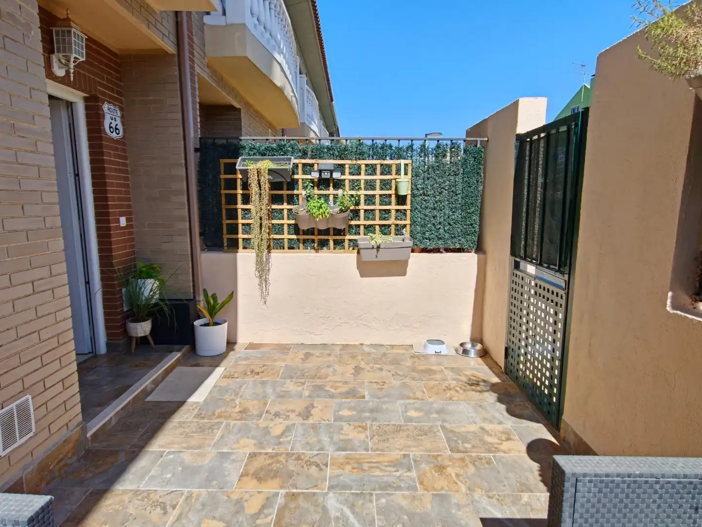 Reihenhaus mit Terrasse zum Verkauf in San Antonio de Benagéber, imagen 3