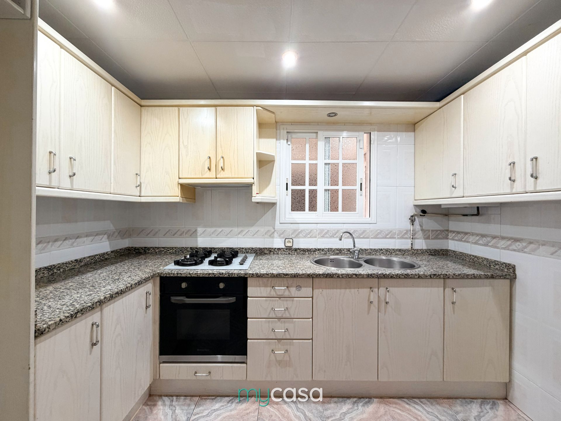 Pis en venda a Carrer de Florència, Llatí