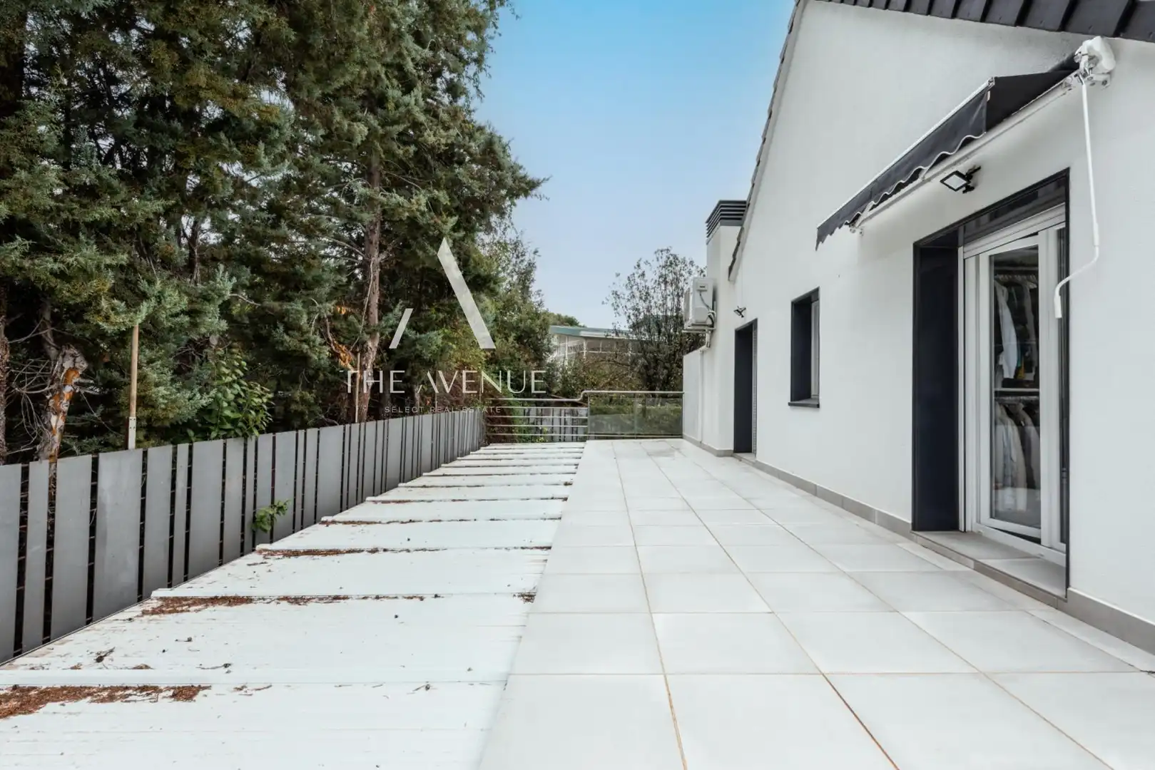 Terrassa de Casa o xalet en venda en La Moraleja amb Aire condicionat, Calefacció i Jardí privat