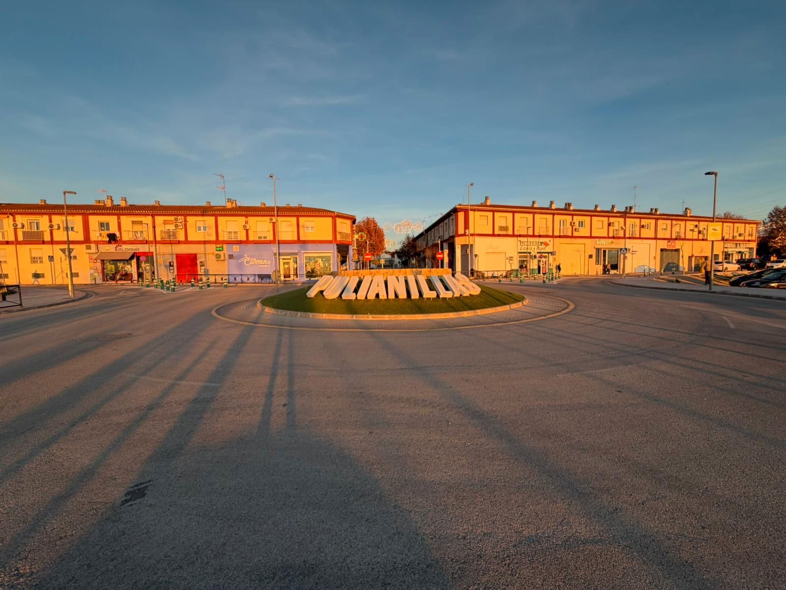 Vista exterior de Local de lloguer en Pulianas amb Parquet