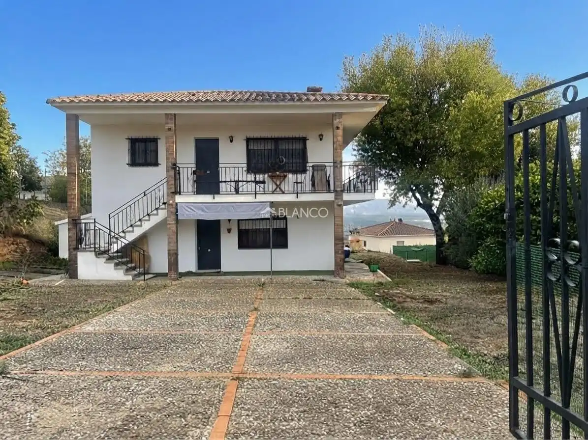 Casa en venda a CASTILLO CABRER 499, imagen 2