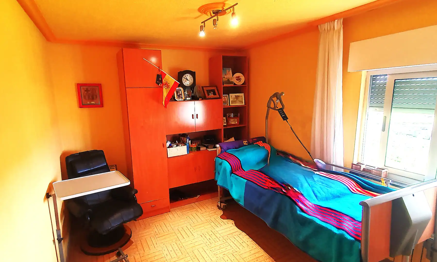 Schlafzimmer von Haus oder Chalet zum Verkauf in Miengo mit Heizung, Privatgarten und Möbliert