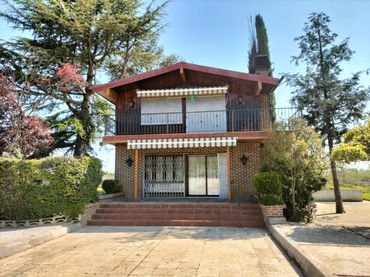 Casa rústica con piscina en venta en Allende el Río