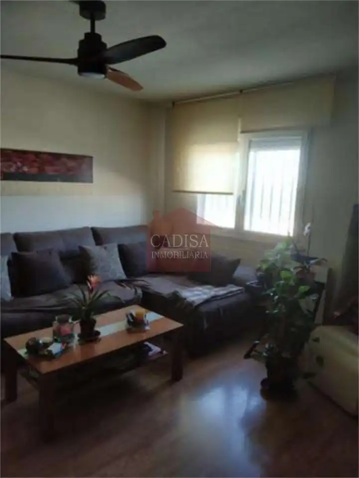 Sala de estar de Piso en venta en San Cristóbal de la Cuesta con Calefacción y Terraza