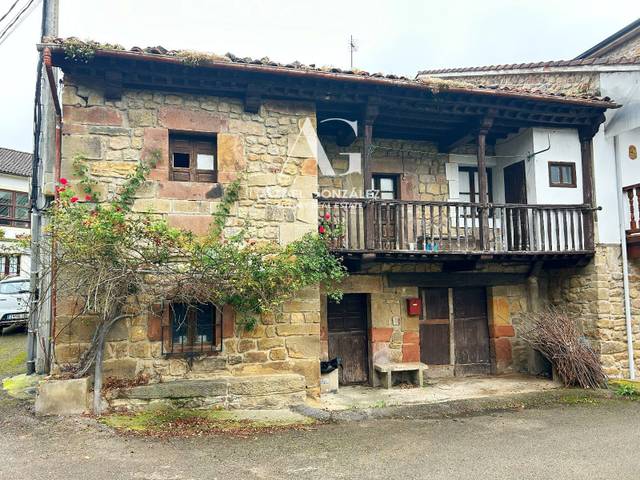 Casa adosada en Venta en Cosío en Rionansa