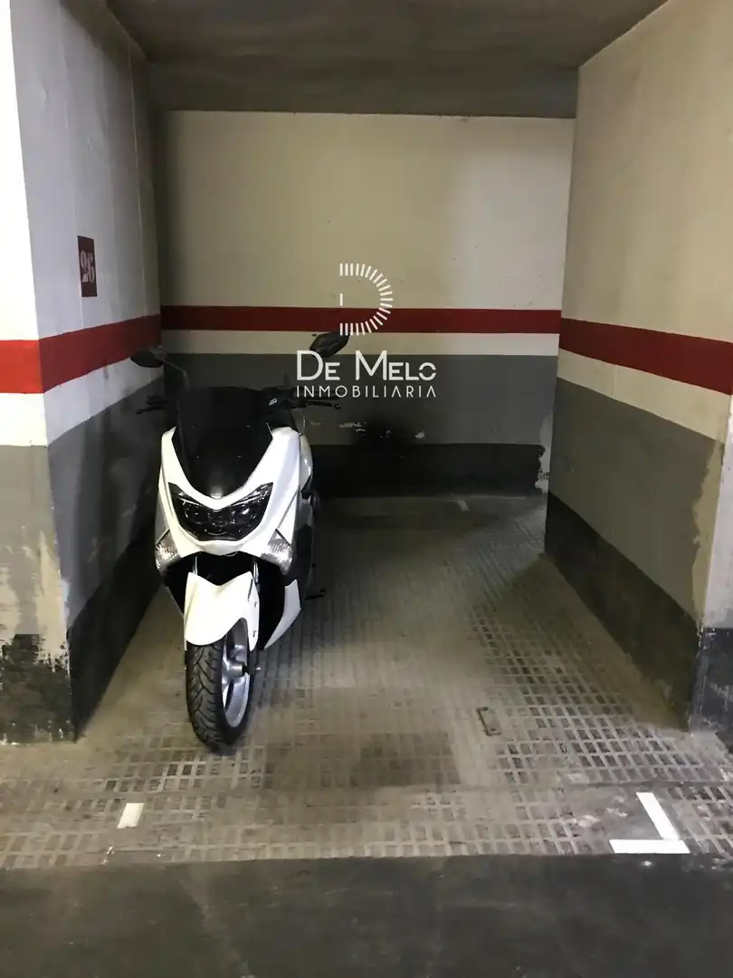 Garage zur Miete in Arístides Maillol, 1, La Maternitat i Sant Ramon, Les Corts