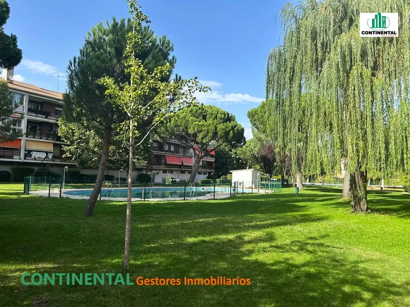 Außenansicht von Wohnung zum Verkauf in Collado Villalba mit Heizung, Terrasse und Gemeinschaftspool