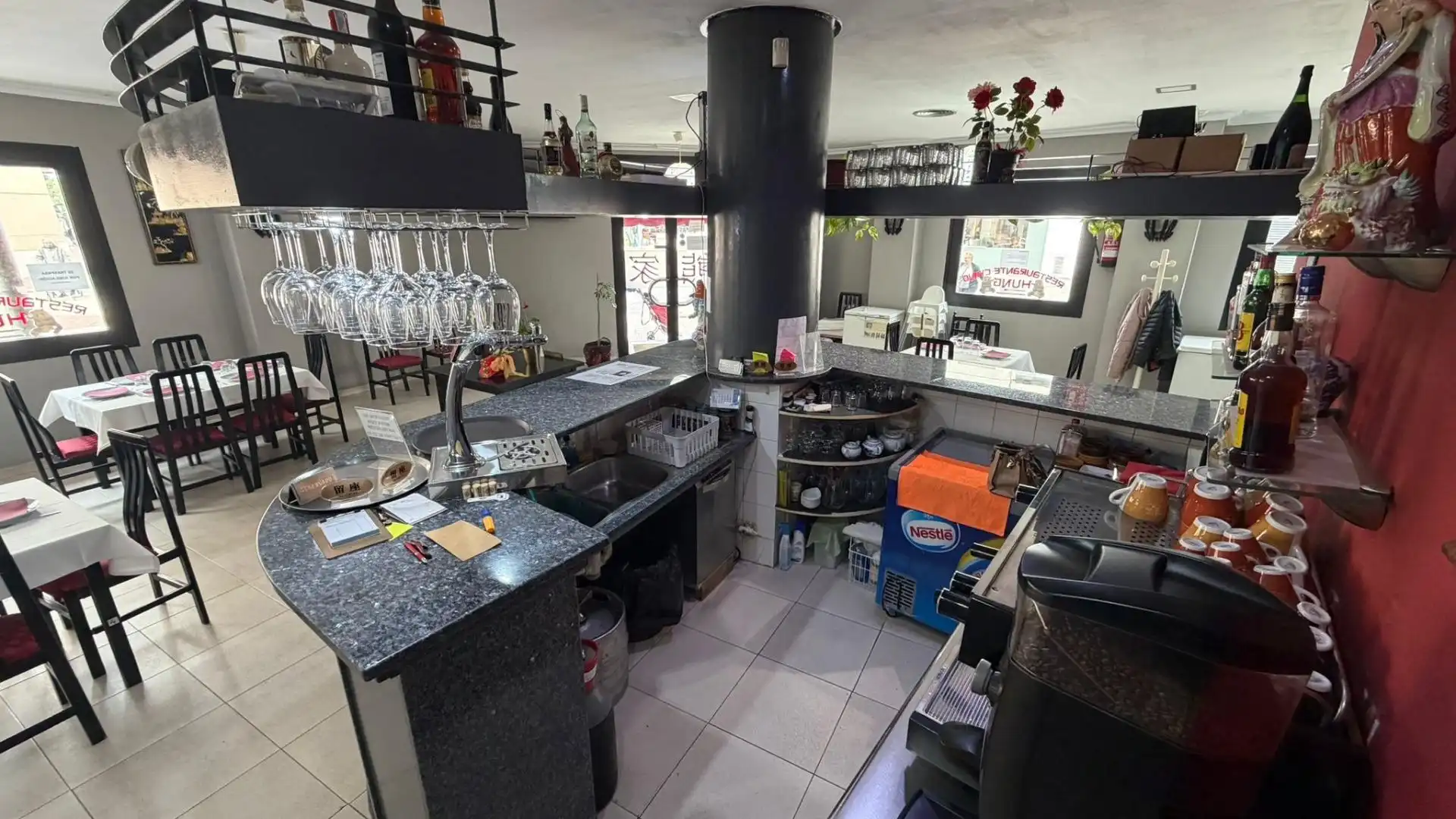 Business premises for transfer in Calle de Maestro Albéniz, imagen 4