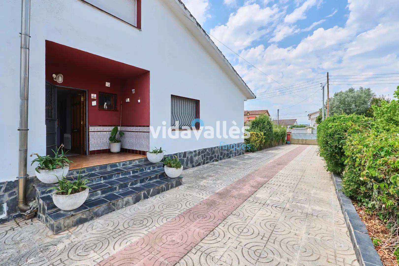 Casa amb piscina en venda a Carrer del Montseny, imagen 3