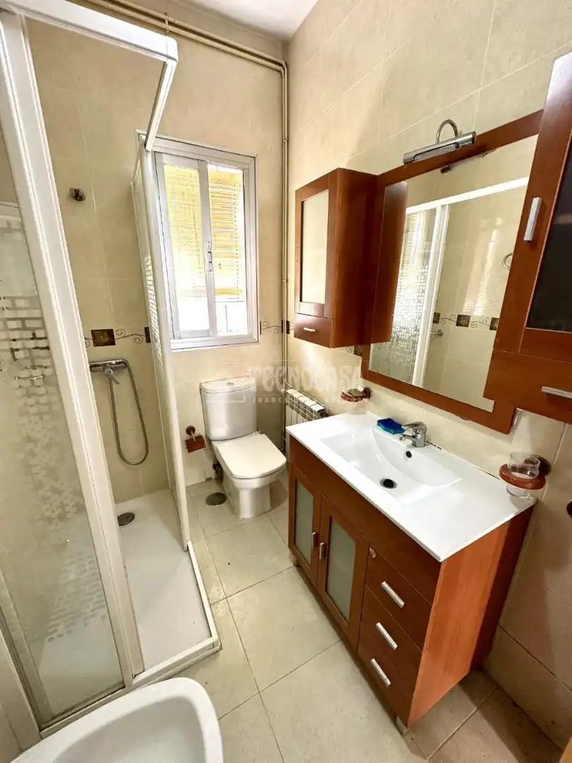 Bathroom of Detached homes for sale in Marchamalo  with Heating