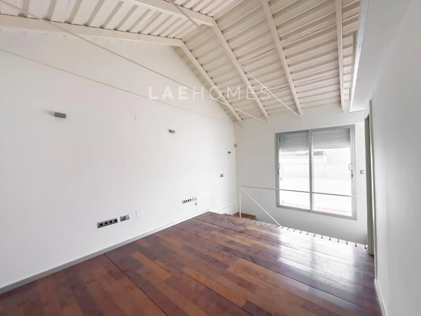 Maisonette zum Verkauf in Sevilla mit Klimaanlage, Heizung und Terrasse