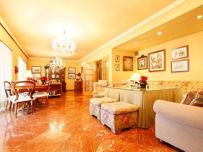 Living room of Flat for sale in  Granada Capital