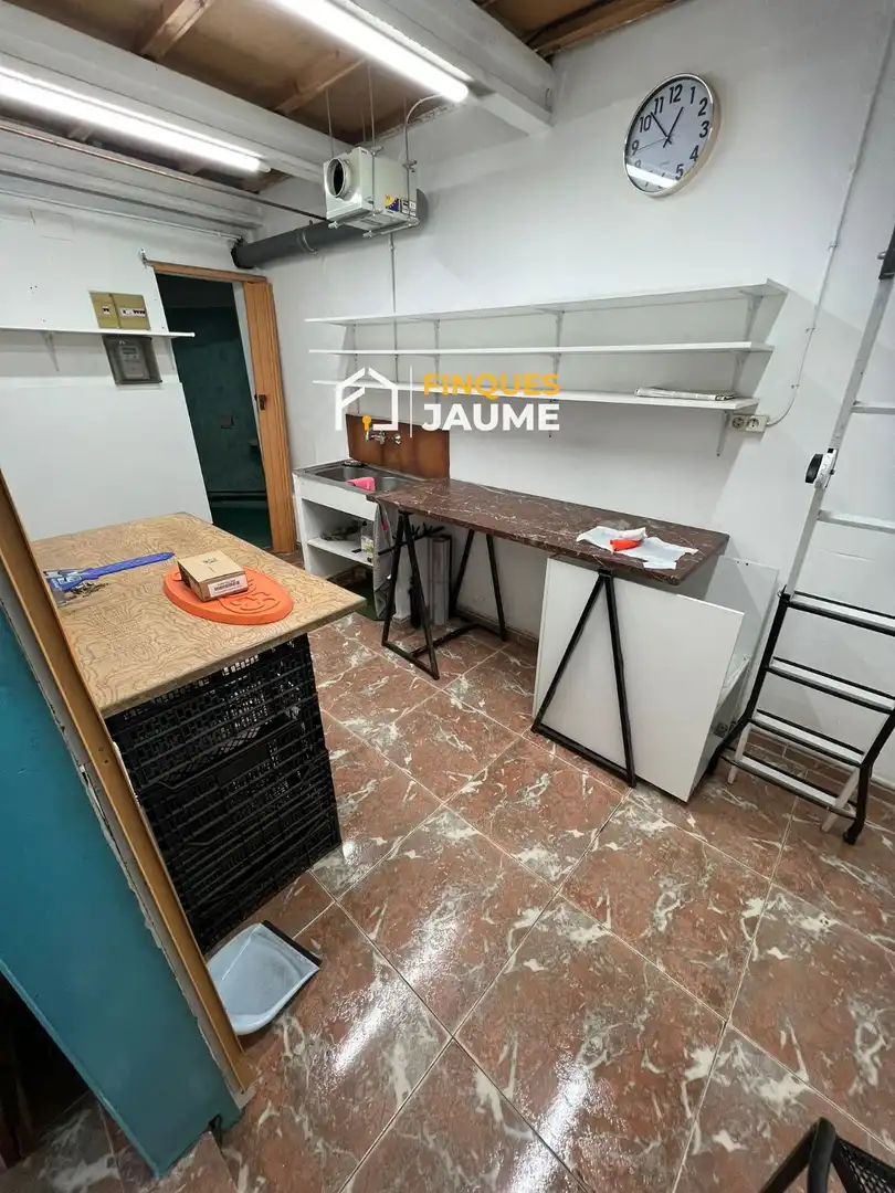 Business premises to rent in Bisbe Messeguer, imagen 7