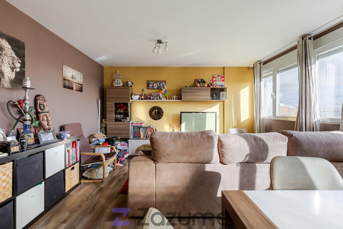 Living room of Flat to rent in  Madrid Capital  with Heating, Private garden and Terrace