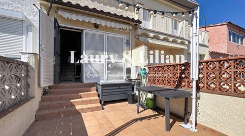 Foto 2 de Casa adosada en venda a Puigmal - Mas Nou, Empuriabrava