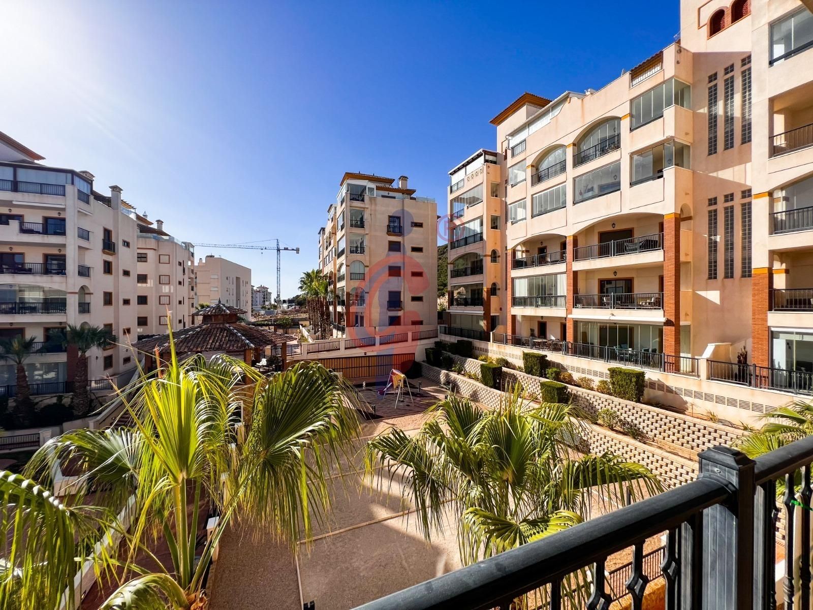 Vista exterior de Apartament en venda en Guardamar del Segura amb Aire condicionat, Jardí privat i Terrassa