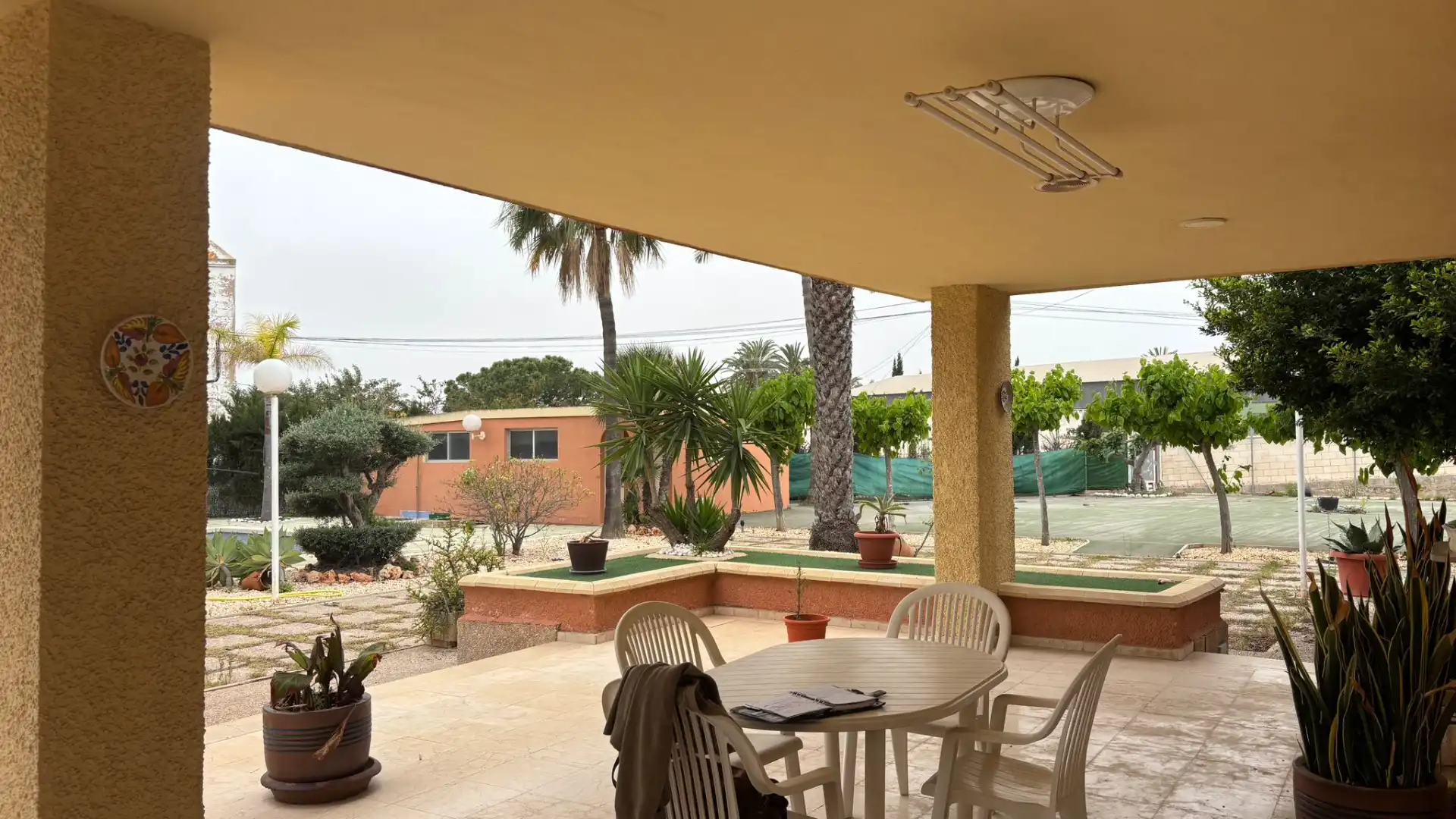 Terrassa de Casa o xalet en venda en Elche / Elx amb Jardí privat, Terrassa i Piscina