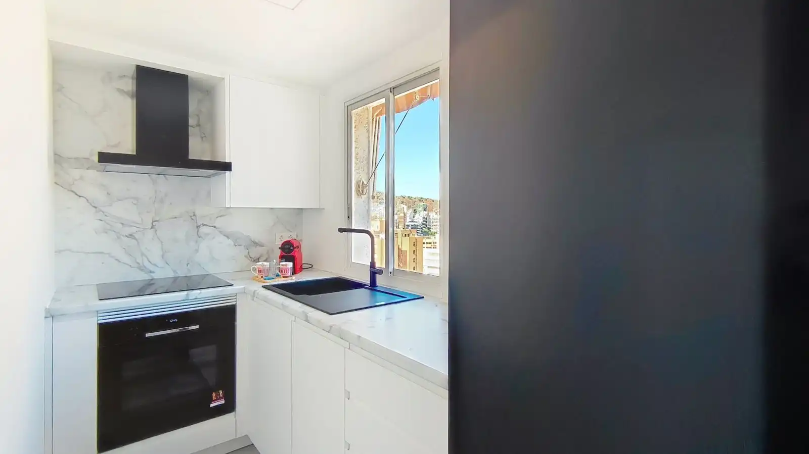 Apartamento con terraza en venta en Playa de Poniente, imagen 8