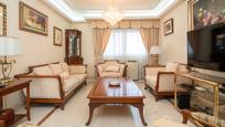 Living room of House or chalet for sale in  Madrid Capital  with Heating, Private garden and Swimming Pool