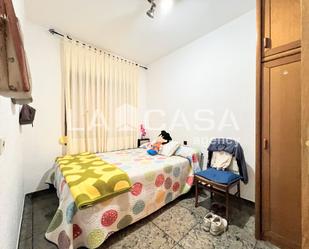 Flat for sale in Santa Coloma de Gramenet  with Air Conditioner, Furnished and Oven