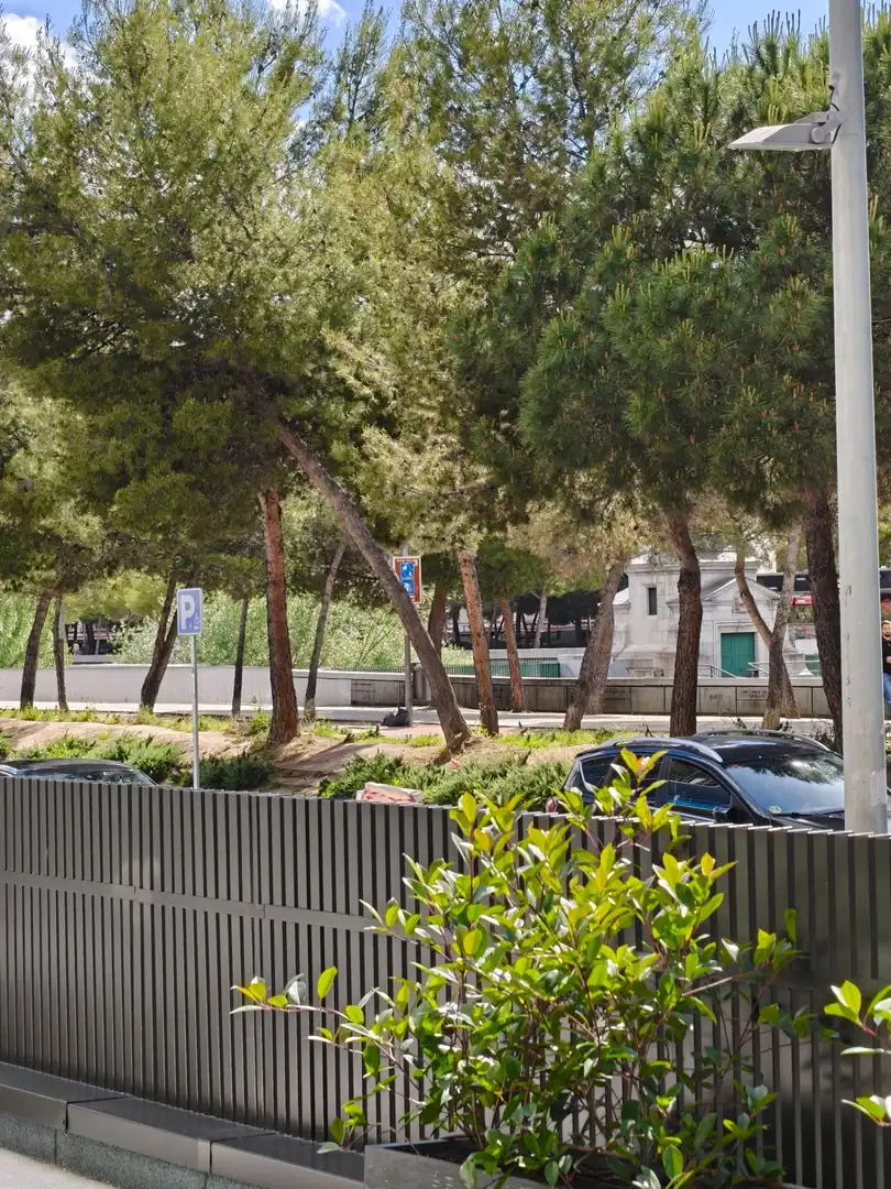 Vista exterior de Pis en venda en Madrid amb Aire condicionat, Calefacció i Terrassa