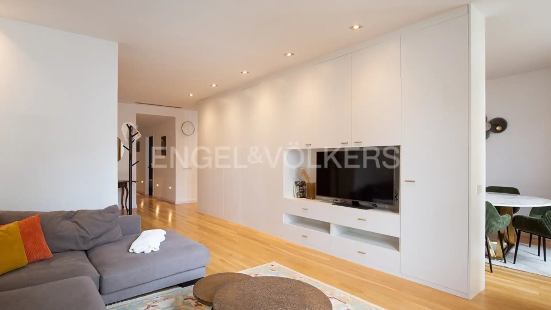 Piso de alquiler en C. de Vinatea, El Pilar