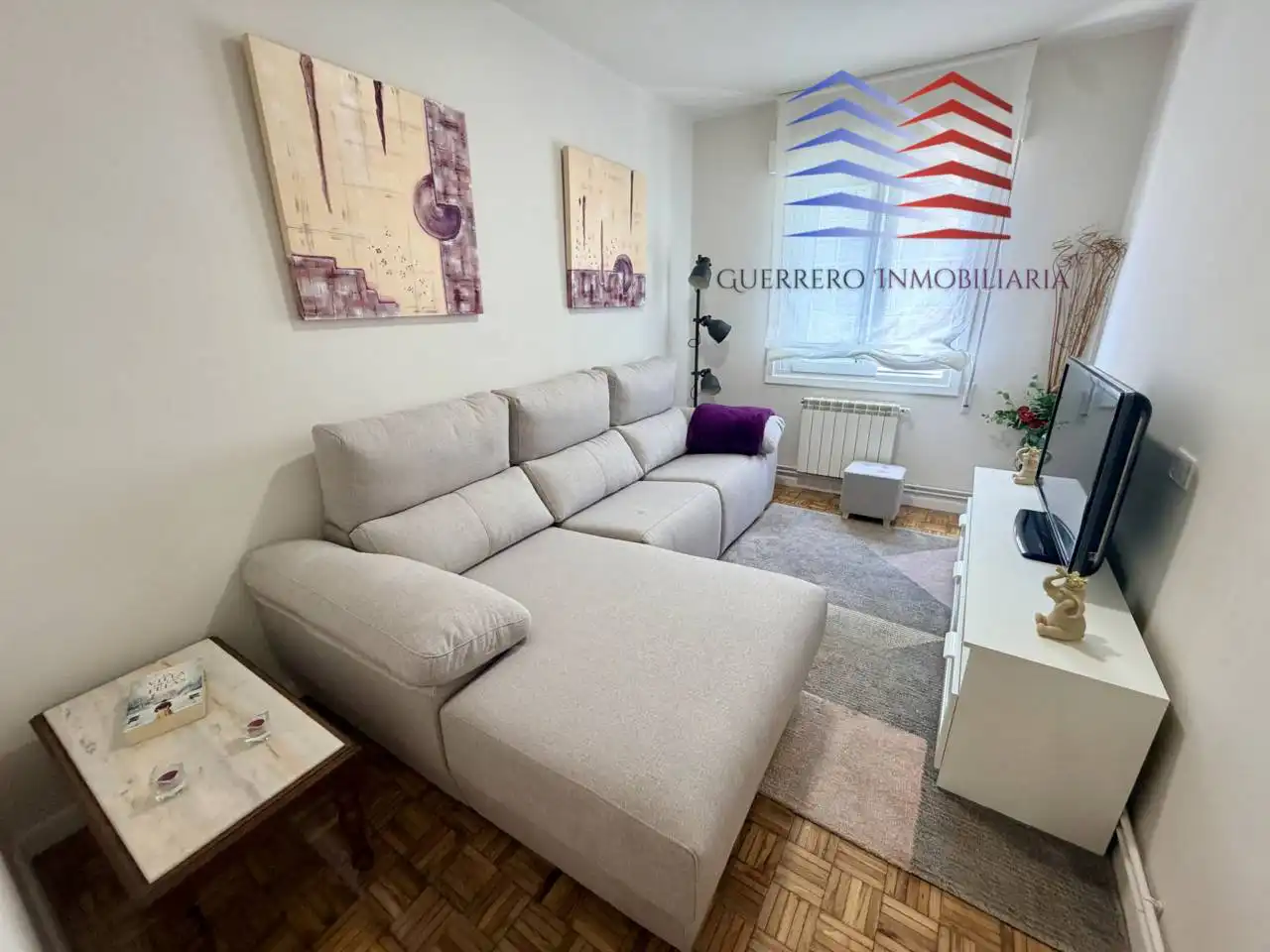 Wohnzimmer von Wohnung zur Miete in Ourense Capital  mit Heizung, Parkett und Möbliert