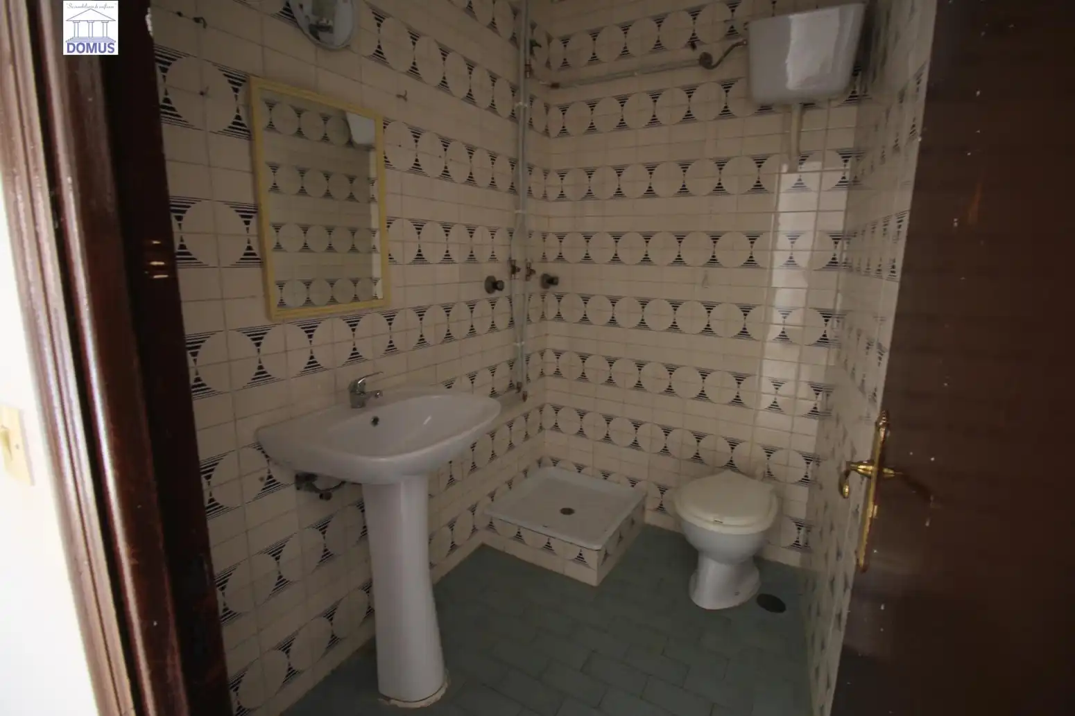 Badezimmer von Wohnung zum Verkauf in Montijo mit Parkett, Terrasse und Balkon