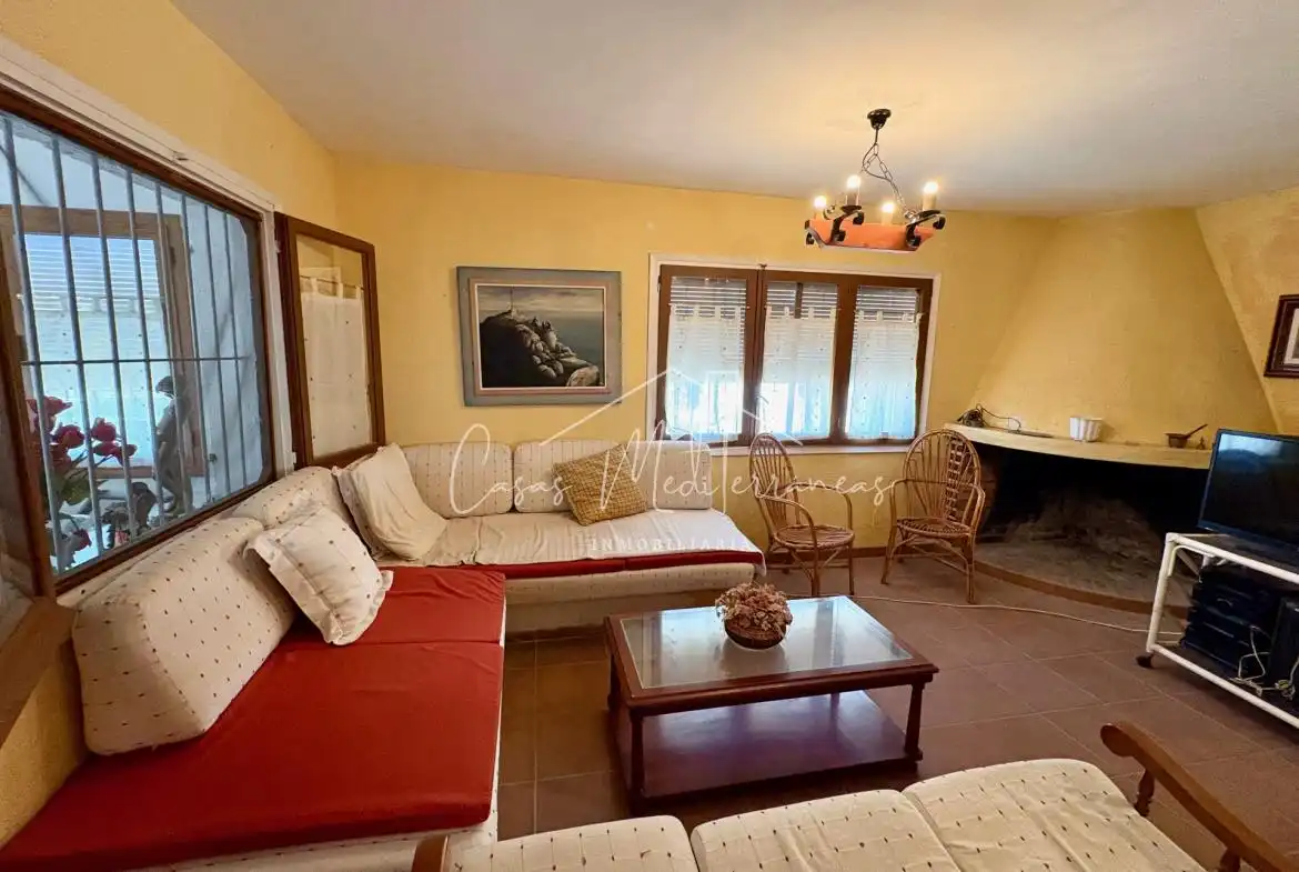 Sala de estar de Finca rústica en venta en Mont-roig del Camp con Jardín privado, Terraza y Piscina