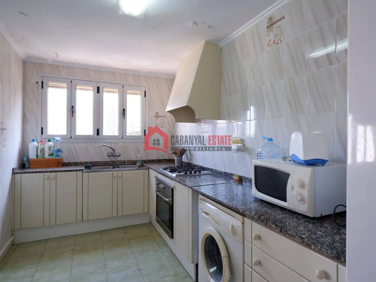 Cocina de Apartamento en venta en Valencia con Aire acondicionado, Jardín privado y Trastero