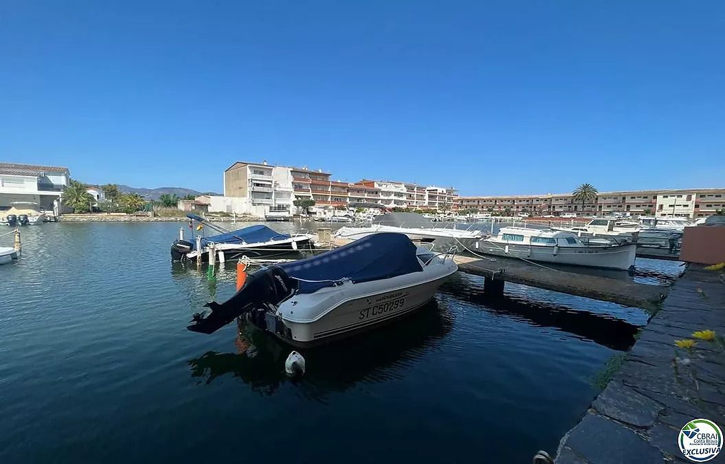 Aparcament de Residencial en venda en Empuriabrava