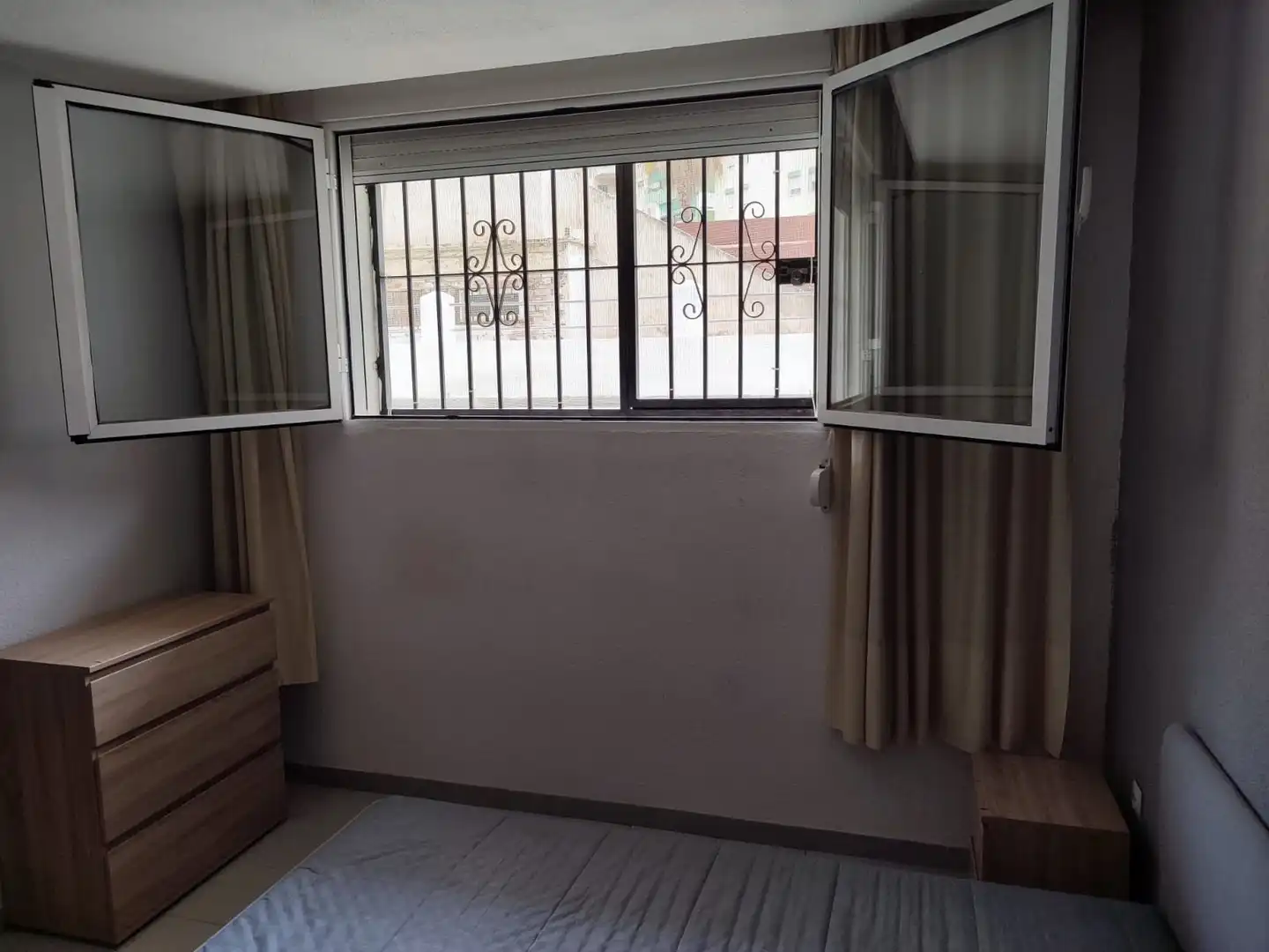 Habitación de Estudio en venta en Torremolinos con Amueblado