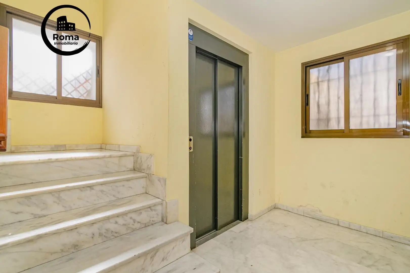 Flat with lift for sale in La Zubia Ciudad, imagen 2