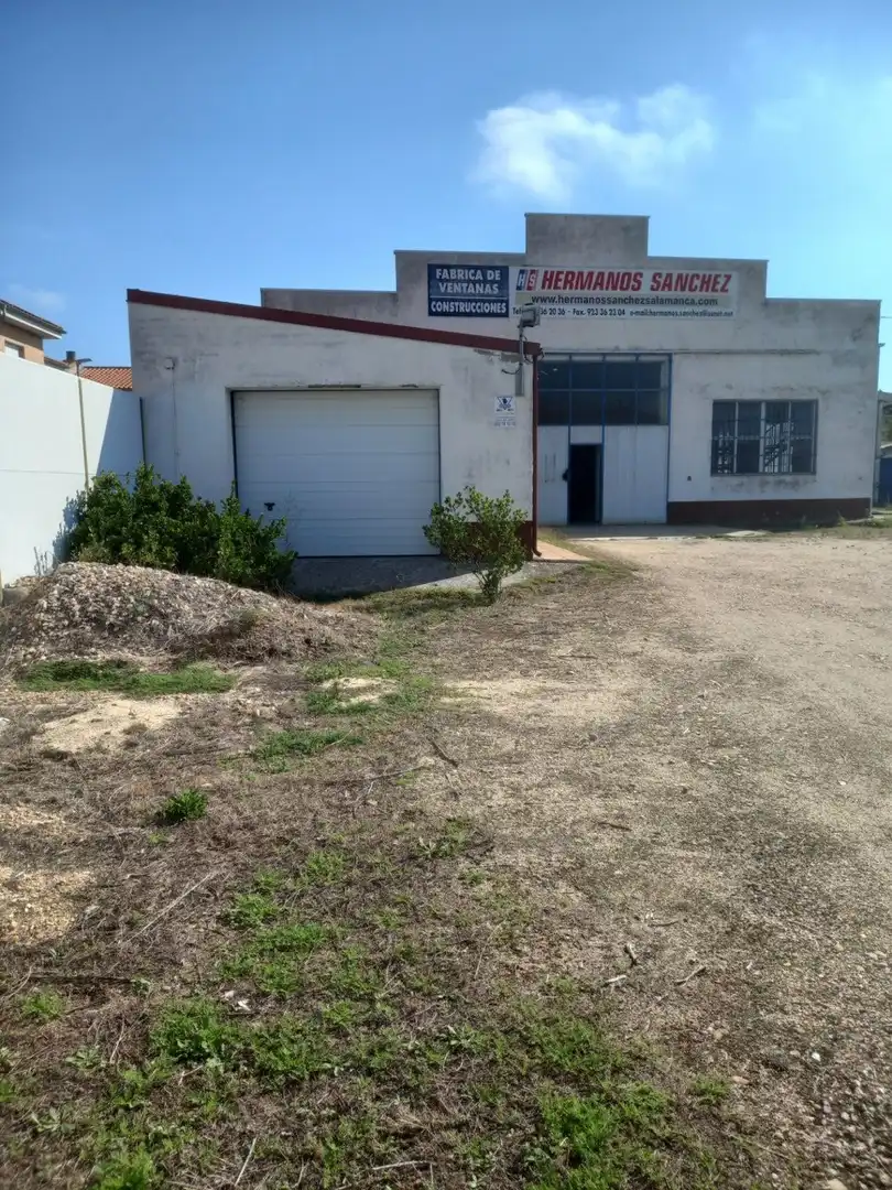 Industrial buildings for sale in Encinas de Abajo