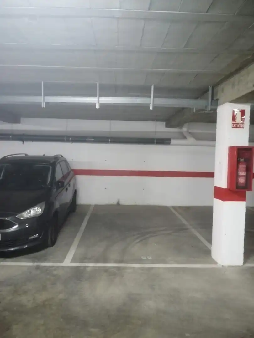 Parking de Oficina de alquiler en Bollullos de la Mitación, Sevilla