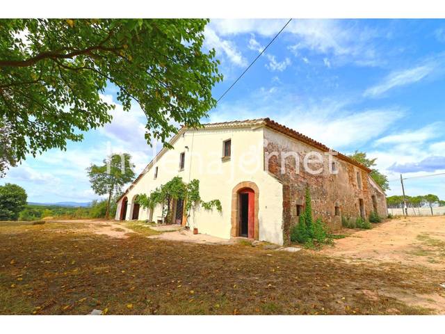 Finca rústica en Venta en Calle veïnat de Vallcanera en Sils